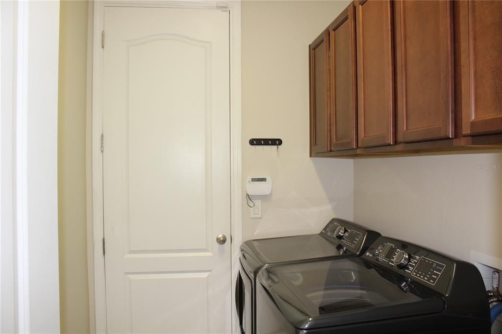 出租: $2,900 (3 贝兹, 2 浴室, 2172 平方英尺)