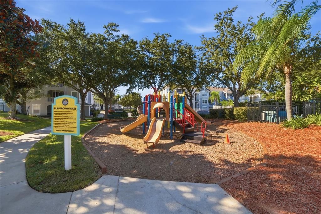 For Sale: $270,000 (3 beds, 2 baths, 1402 Square Feet)