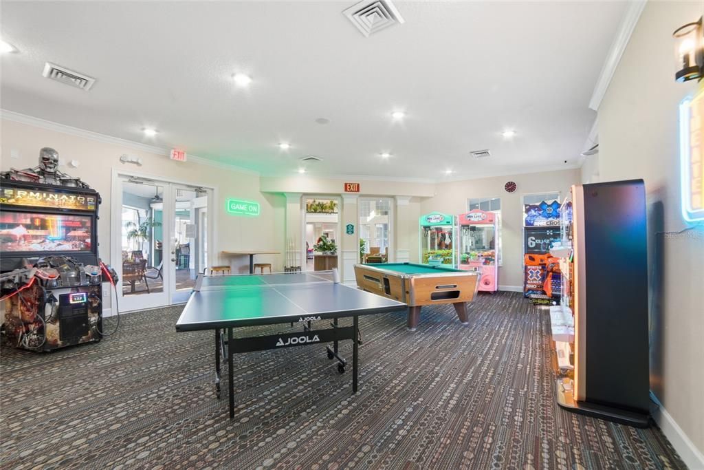 For Sale: $270,000 (3 beds, 2 baths, 1402 Square Feet)