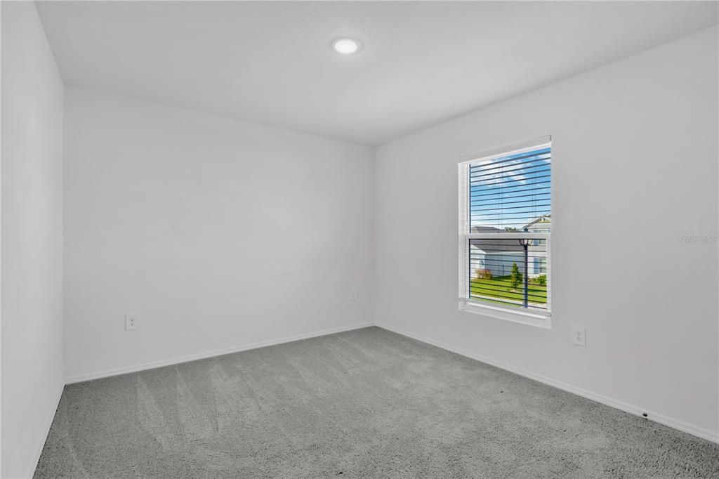 For Rent: $3,100 (5 beds, 3 baths, 2491 Square Feet)