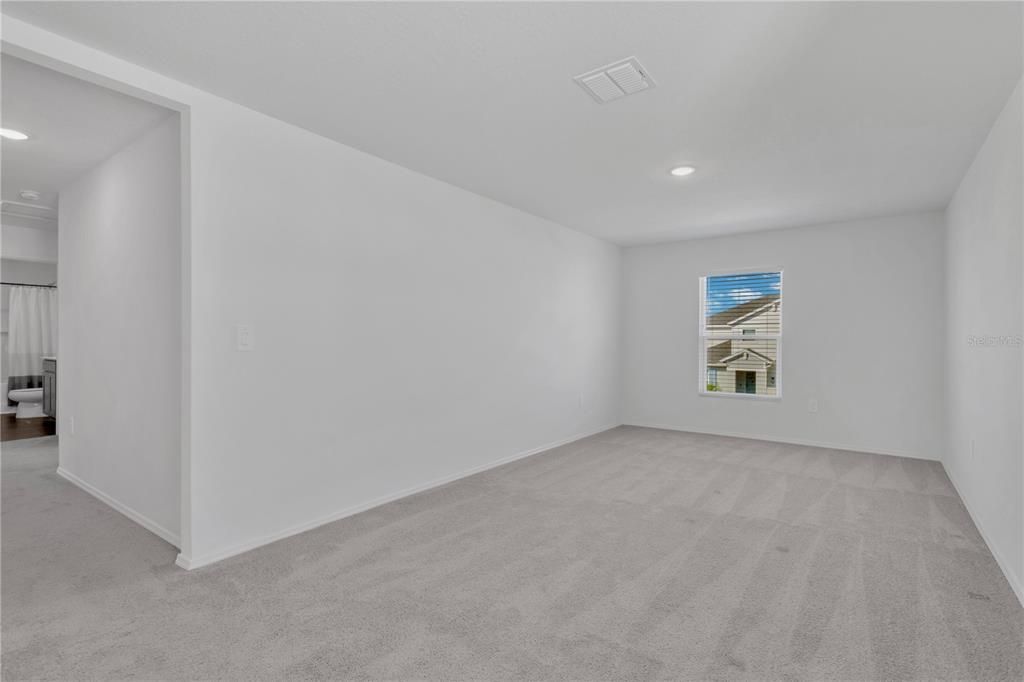 For Rent: $3,100 (5 beds, 3 baths, 2491 Square Feet)