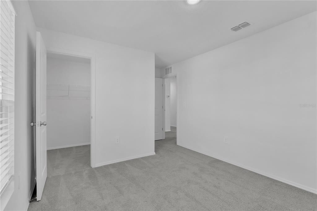 For Rent: $3,100 (5 beds, 3 baths, 2491 Square Feet)