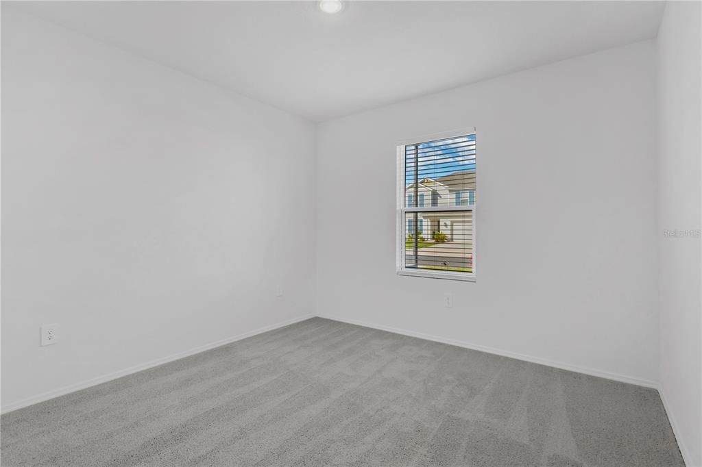 For Rent: $3,100 (5 beds, 3 baths, 2491 Square Feet)