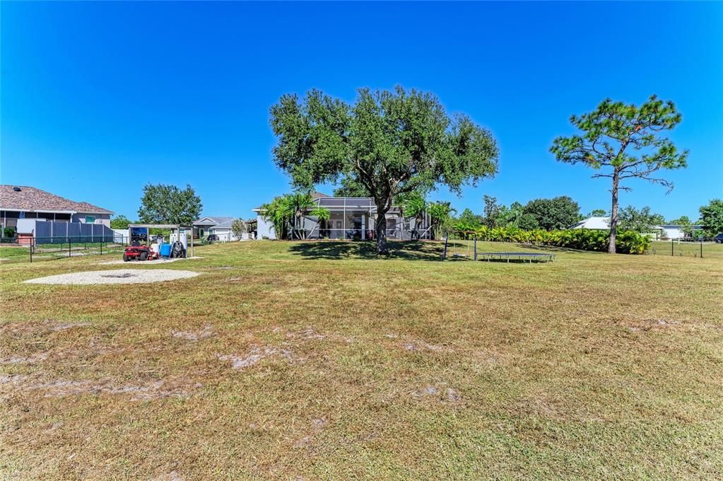 For Sale: $589,000 (3 beds, 2 baths, 1298 Square Feet)