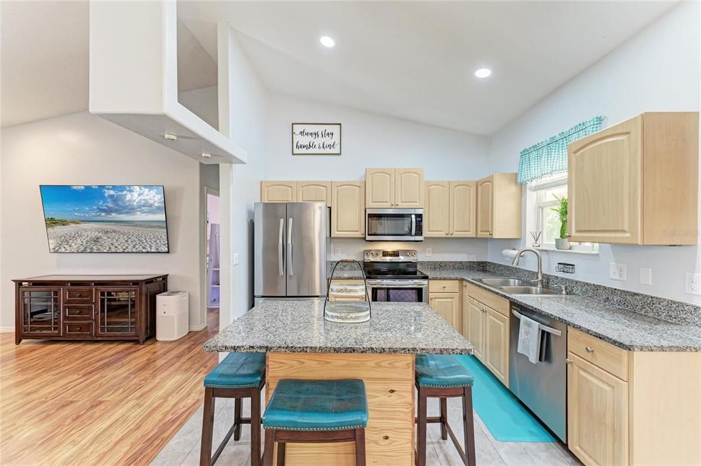 For Sale: $589,000 (3 beds, 2 baths, 1298 Square Feet)