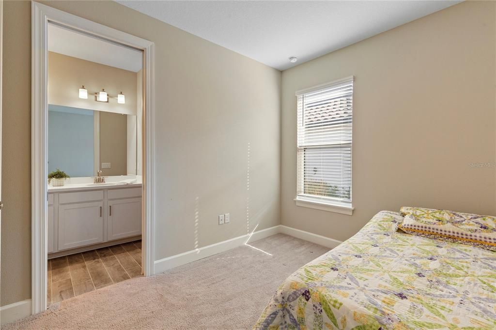 На продажу: $469,999 (3 спален, 2 ванн, 1934 Квадратных фут)