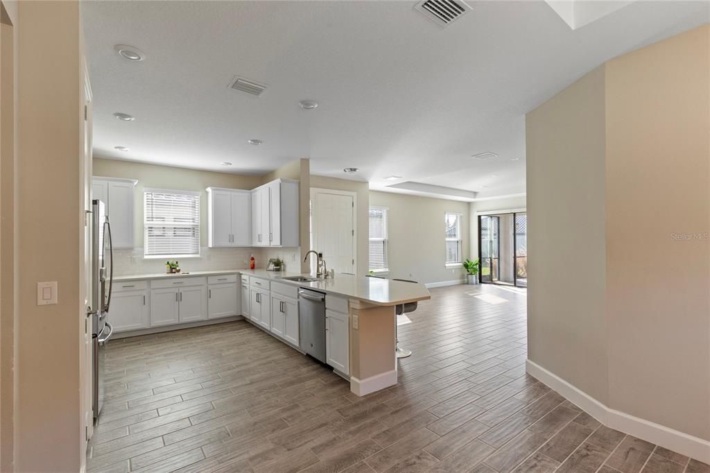 На продажу: $469,999 (3 спален, 2 ванн, 1934 Квадратных фут)