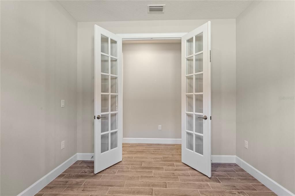 На продажу: $469,999 (3 спален, 2 ванн, 1934 Квадратных фут)