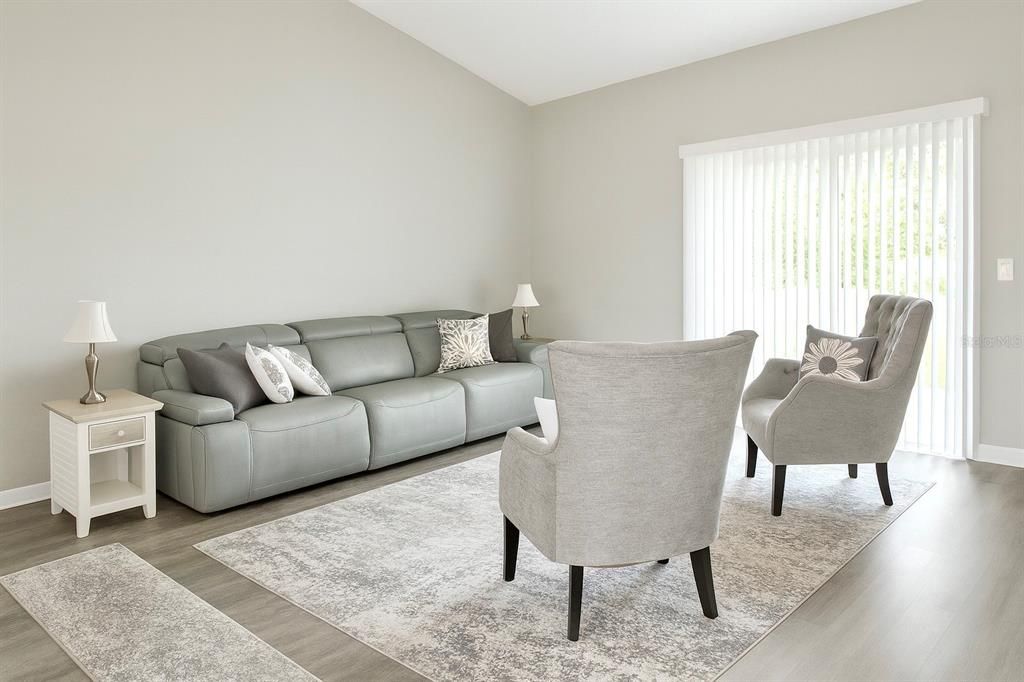 En Venta: $329,900 (3 camas, 2 baños, 1278 Pies cuadrados)