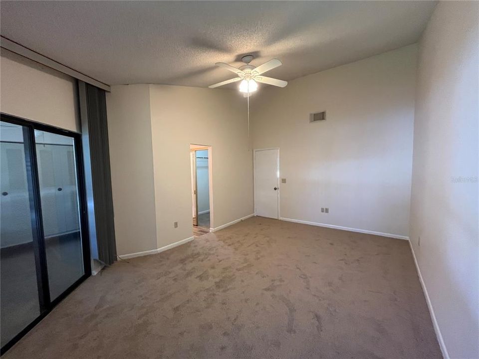 For Rent: $2,067 (3 beds, 2 baths, 1562 Square Feet)