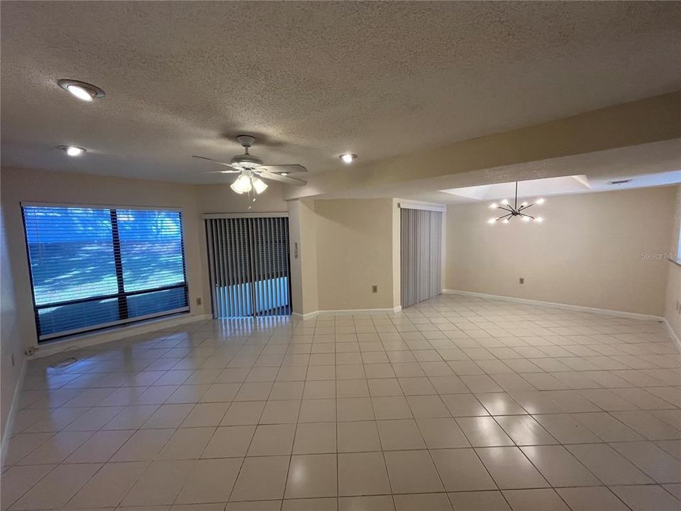 For Rent: $2,067 (3 beds, 2 baths, 1562 Square Feet)
