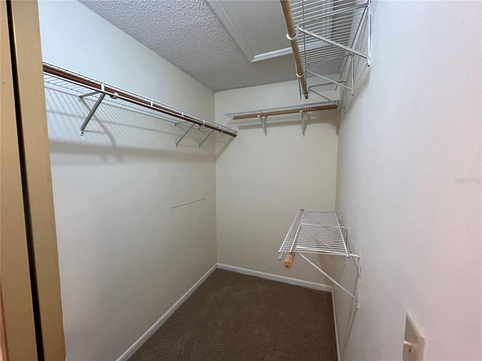 For Rent: $2,067 (3 beds, 2 baths, 1562 Square Feet)