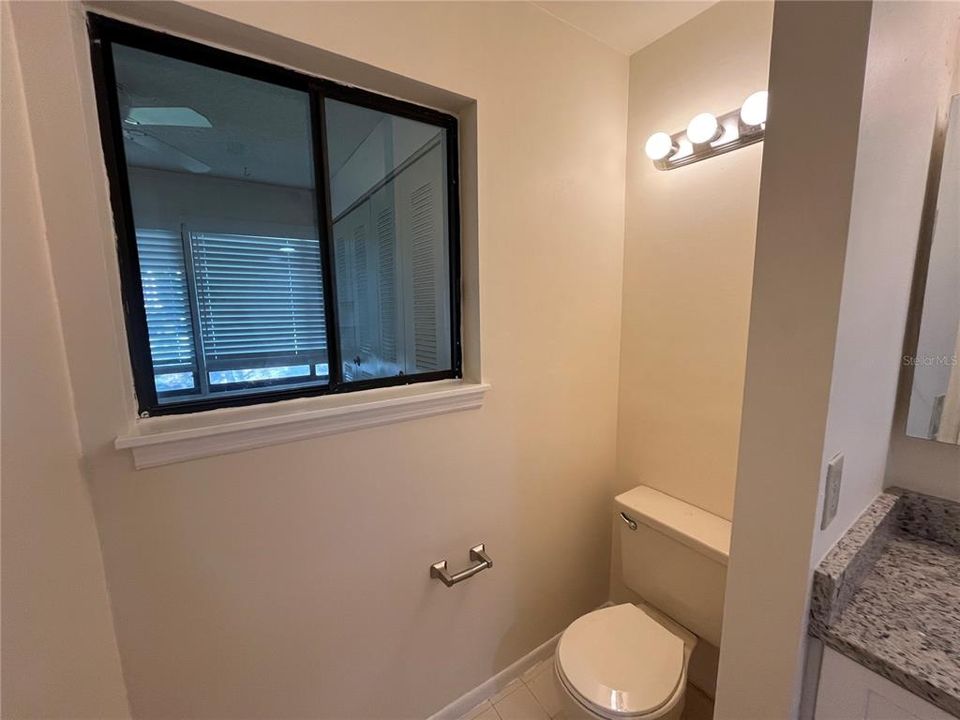 For Rent: $2,067 (3 beds, 2 baths, 1562 Square Feet)