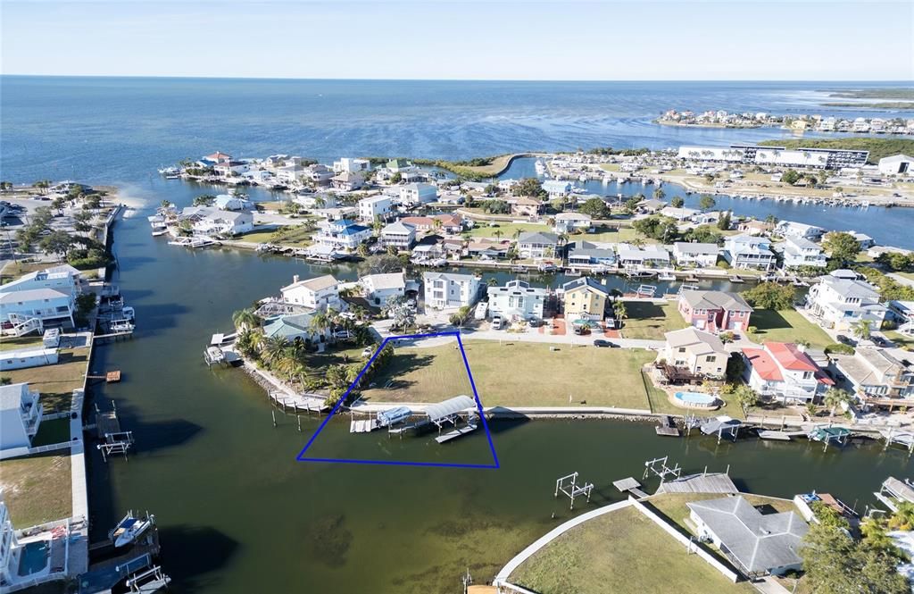 待售: $360,000 (0.15 acres)