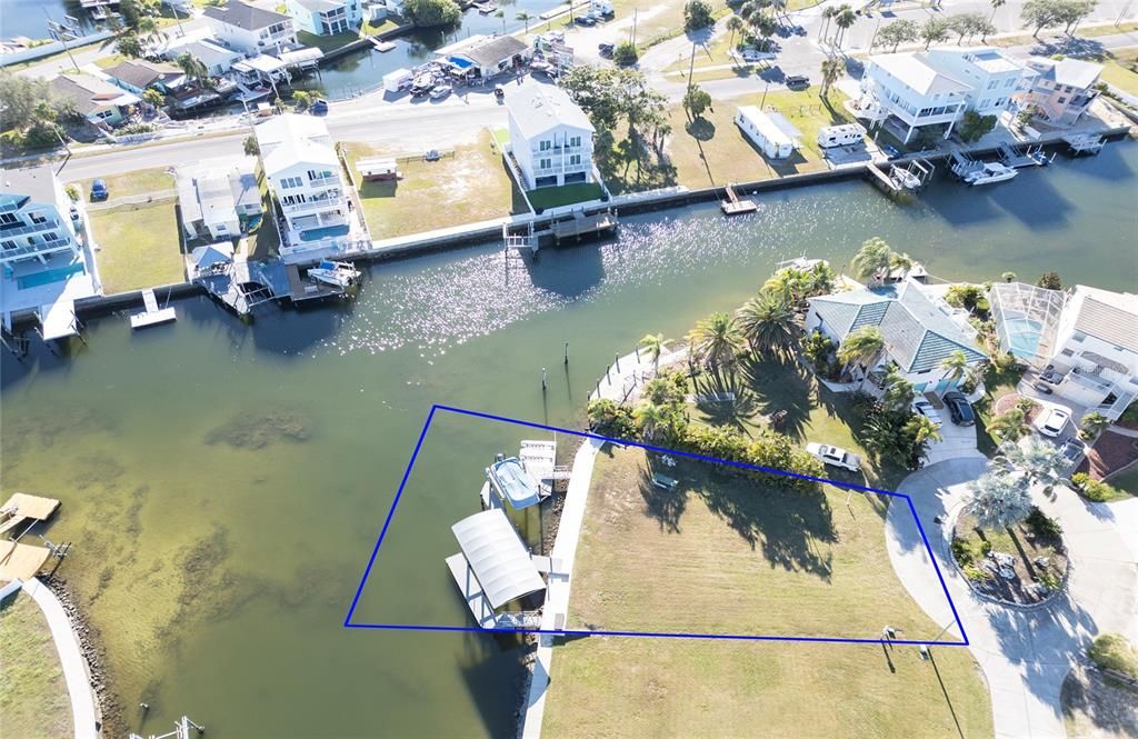 待售: $360,000 (0.15 acres)