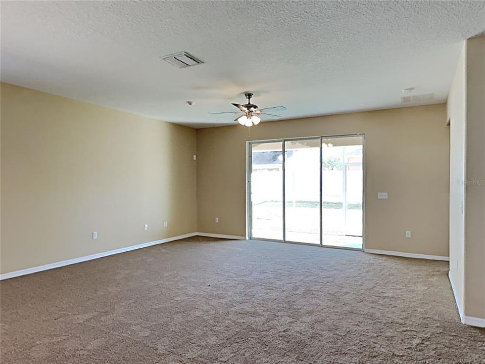 For Sale: $350,000 (4 beds, 3 baths, 2049 Square Feet)