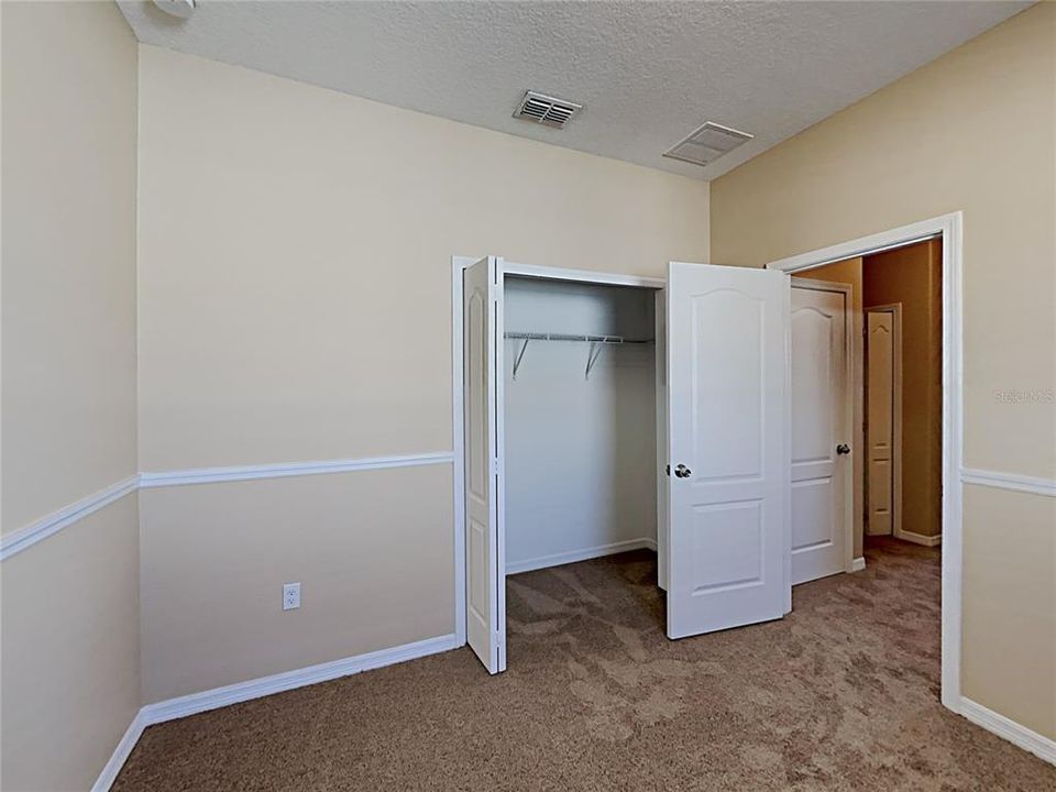 For Sale: $350,000 (4 beds, 3 baths, 2049 Square Feet)