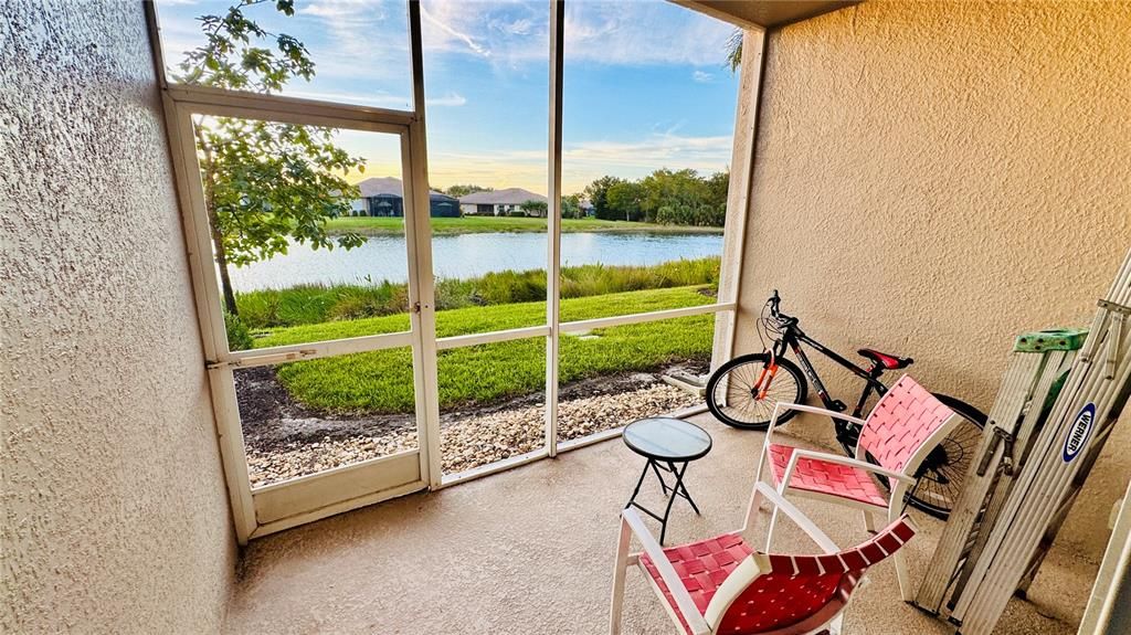 For Sale: $255,000 (2 beds, 2 baths, 1055 Square Feet)