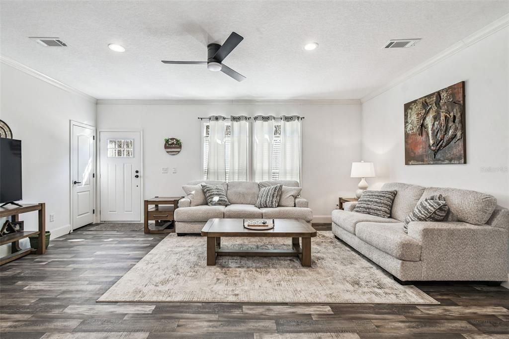 For Sale: $899,999 (4 beds, 3 baths, 2254 Square Feet)