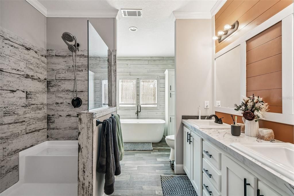 For Sale: $899,999 (4 beds, 3 baths, 2254 Square Feet)