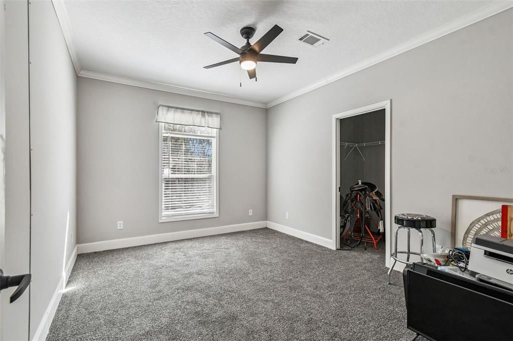 For Sale: $899,999 (4 beds, 3 baths, 2254 Square Feet)