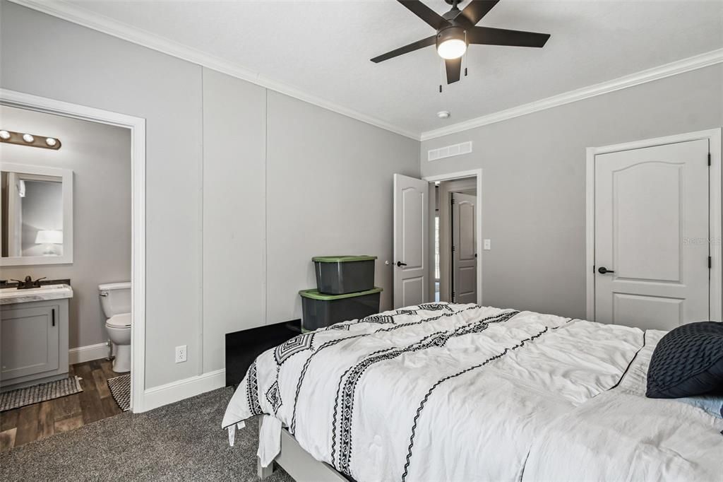 For Sale: $899,999 (4 beds, 3 baths, 2254 Square Feet)