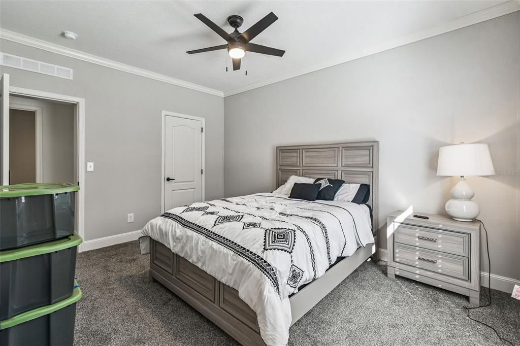 For Sale: $899,999 (4 beds, 3 baths, 2254 Square Feet)