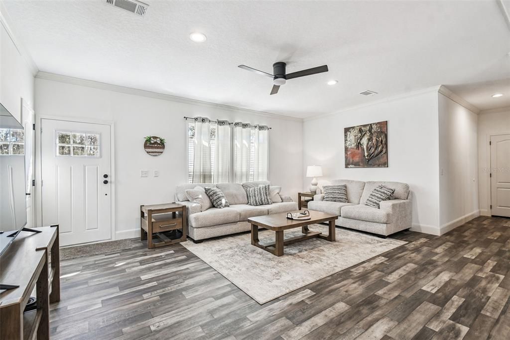 For Sale: $899,999 (4 beds, 3 baths, 2254 Square Feet)