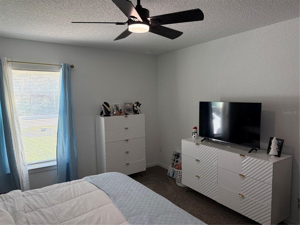 En Venta: $248,888 (3 camas, 2 baños, 1391 Pies cuadrados)