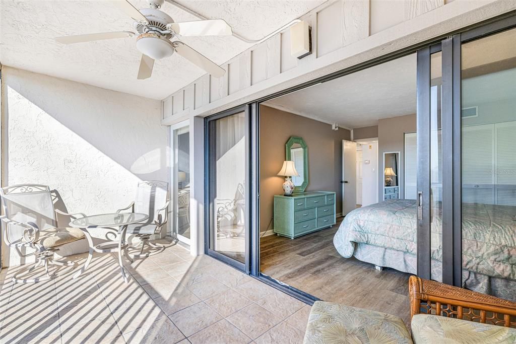 待售: $169,000 (1 贝兹, 1 浴室, 593 平方英尺)