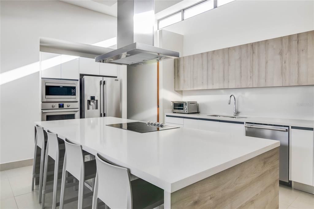 В аренду: $8,950 (4 спален, 3 ванн, 2200 Квадратных фут)