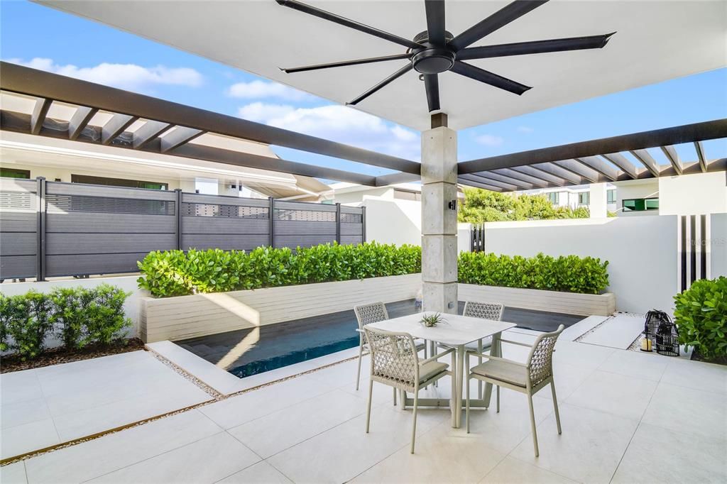 В аренду: $8,950 (4 спален, 3 ванн, 2200 Квадратных фут)