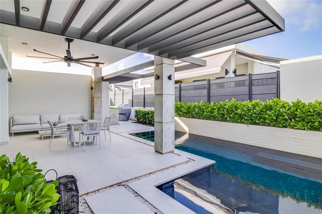 В аренду: $8,950 (4 спален, 3 ванн, 2200 Квадратных фут)