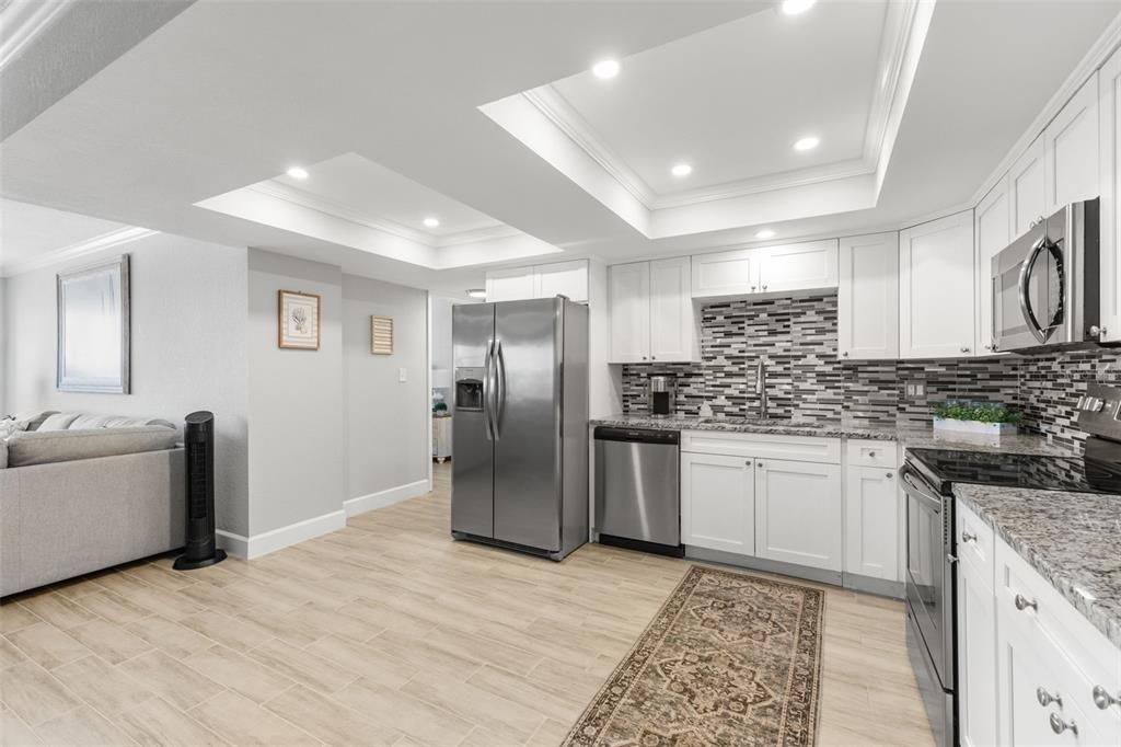 На продажу: $289,900 (2 спален, 2 ванн, 1175 Квадратных фут)