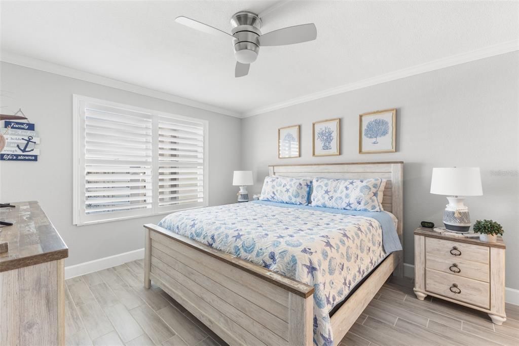 На продажу: $289,900 (2 спален, 2 ванн, 1175 Квадратных фут)