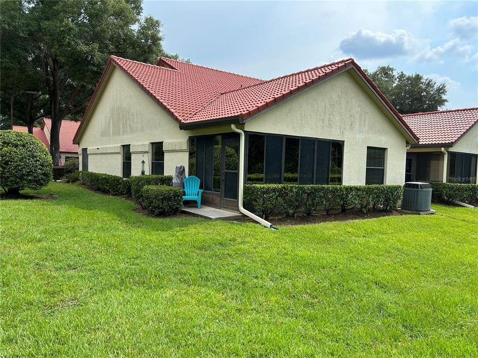 For Sale: $159,000 (2 beds, 2 baths, 1243 Square Feet)