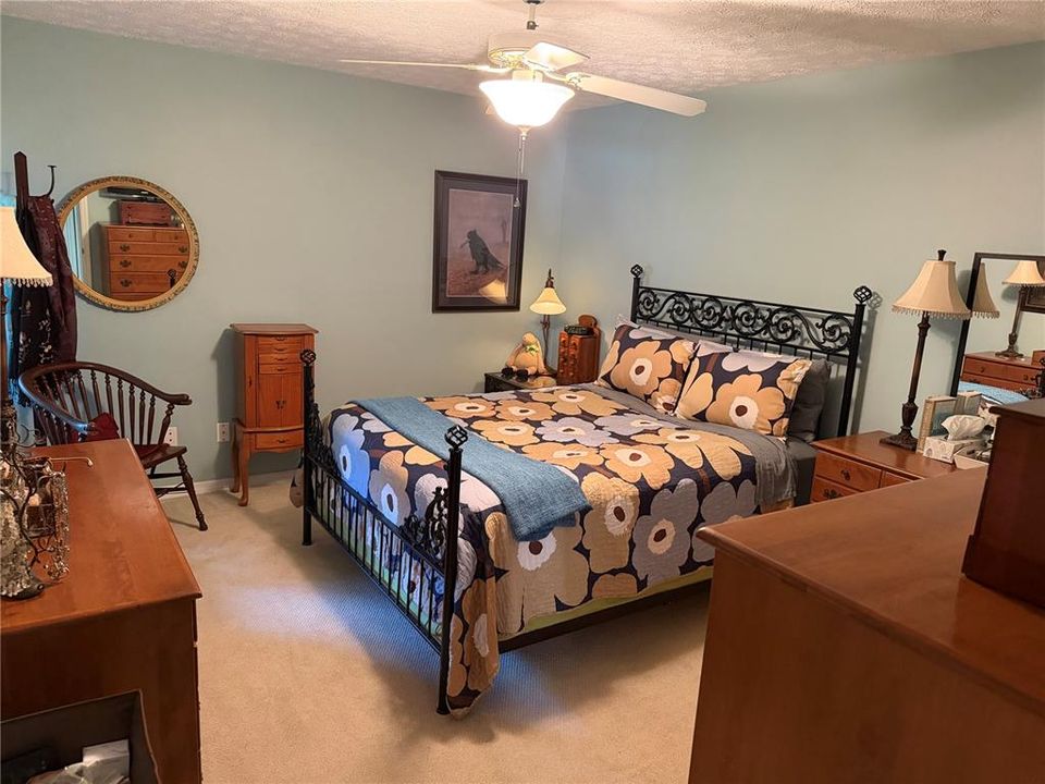 For Sale: $159,000 (2 beds, 2 baths, 1243 Square Feet)