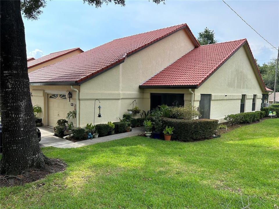 For Sale: $159,000 (2 beds, 2 baths, 1243 Square Feet)