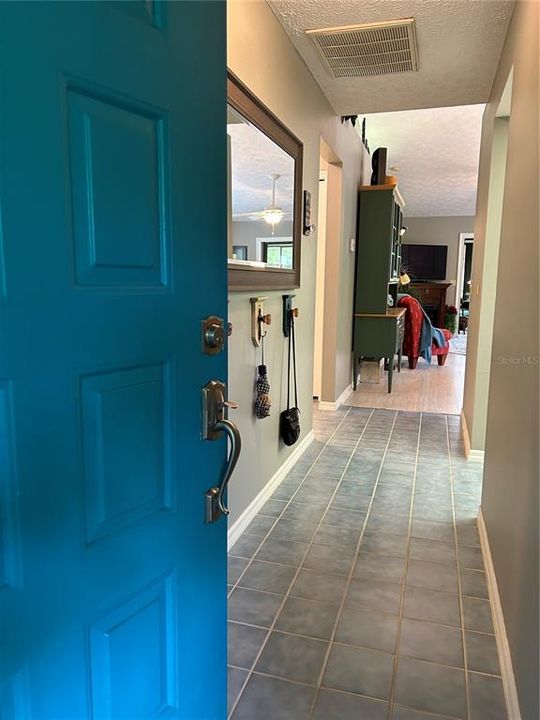 For Sale: $159,000 (2 beds, 2 baths, 1243 Square Feet)