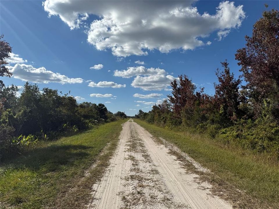 合同活跃: $59,900 (3.75 acres)