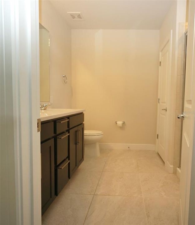 For Rent: $2,650 (4 beds, 2 baths, 2164 Square Feet)