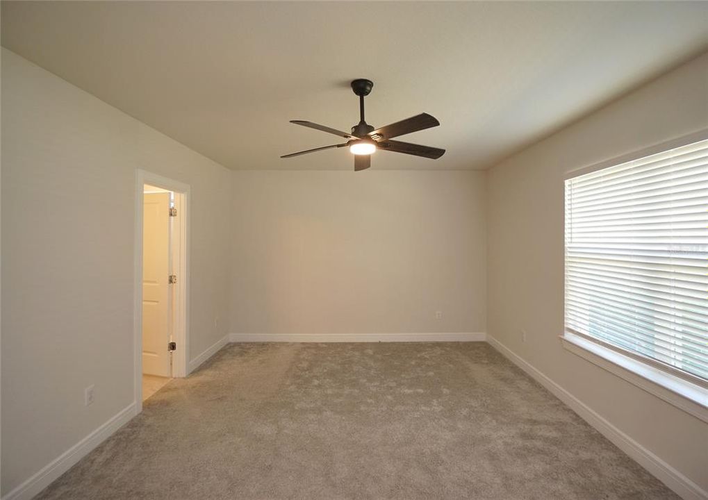 For Rent: $2,650 (4 beds, 2 baths, 2164 Square Feet)