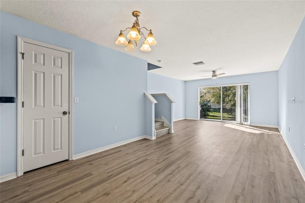 En Venta: $225,000 (2 camas, 2 baños, 1168 Pies cuadrados)