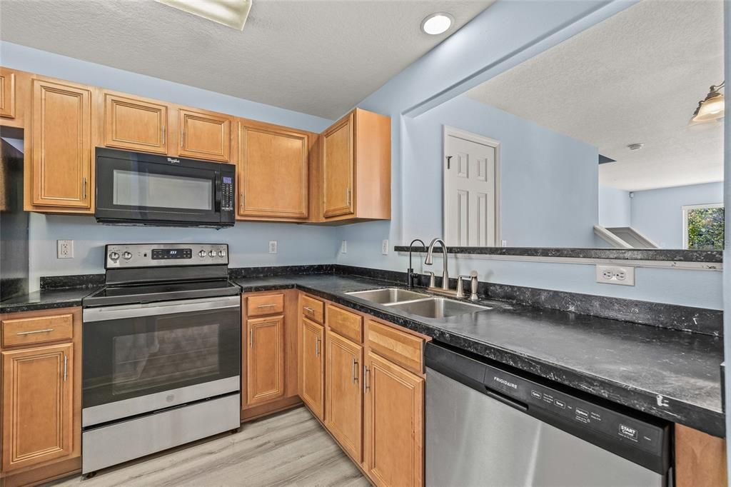 En Venta: $225,000 (2 camas, 2 baños, 1168 Pies cuadrados)