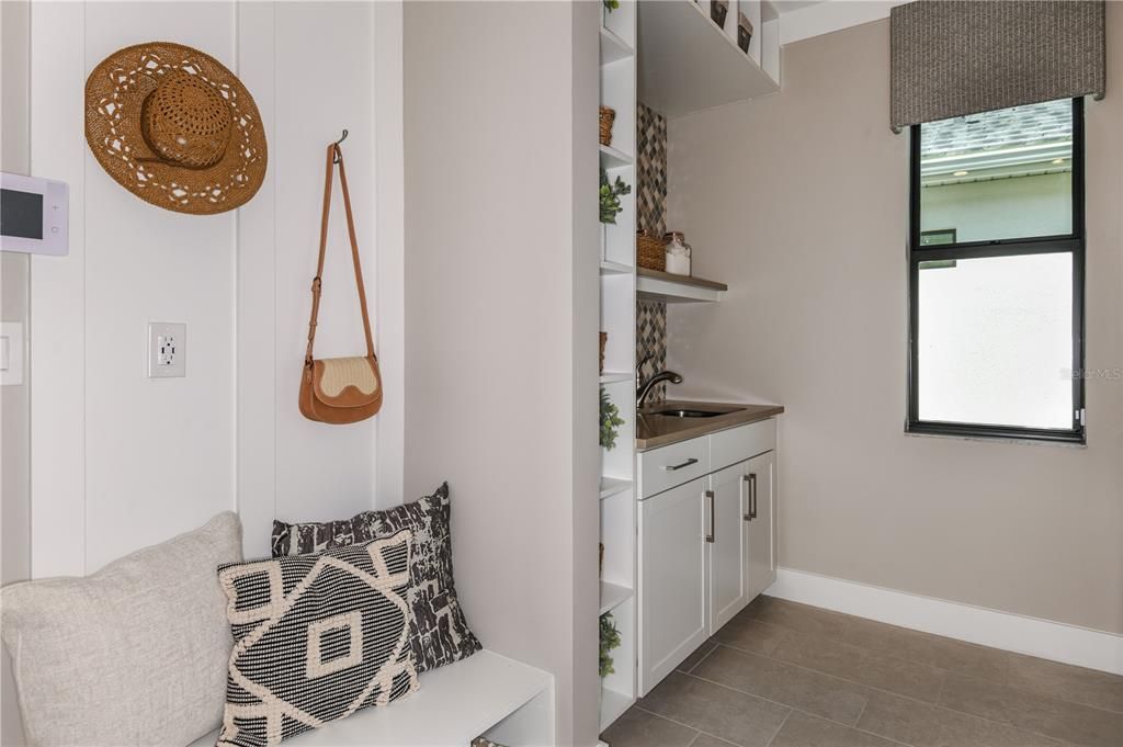 En Venta: $525,990 (2 camas, 2 baños, 1856 Pies cuadrados)