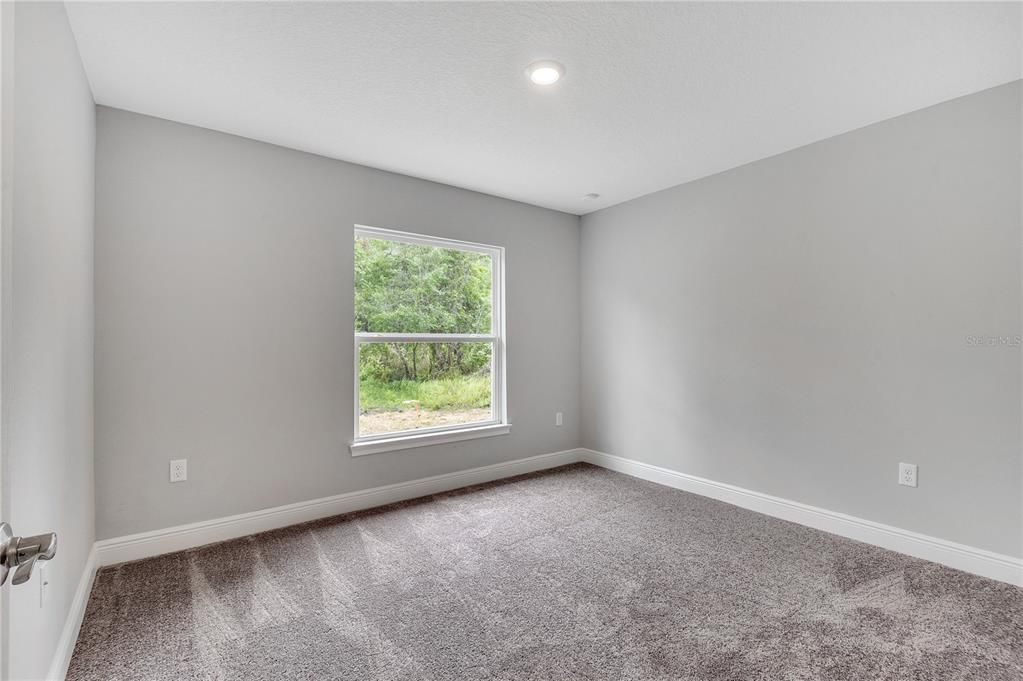 En Venta: $338,900 (4 camas, 2 baños, 1814 Pies cuadrados)