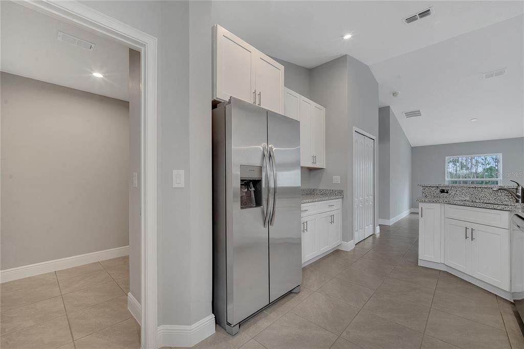 En Venta: $338,900 (4 camas, 2 baños, 1814 Pies cuadrados)