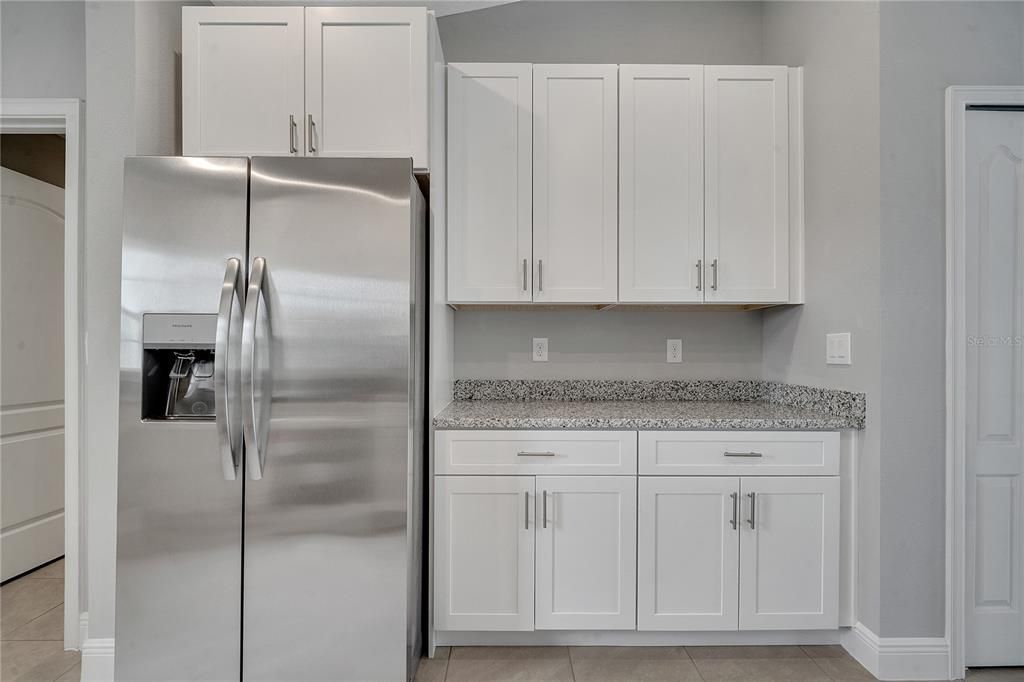 En Venta: $338,900 (4 camas, 2 baños, 1814 Pies cuadrados)