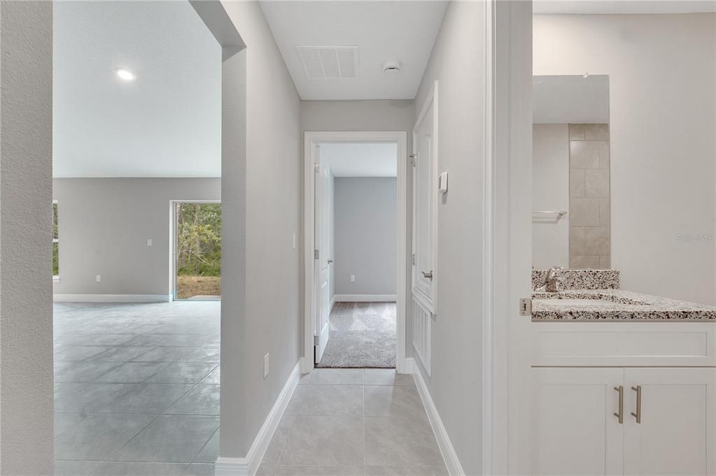 En Venta: $338,900 (4 camas, 2 baños, 1814 Pies cuadrados)