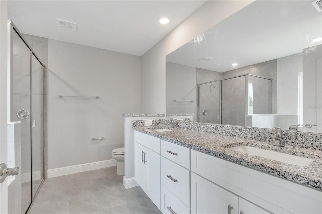 En Venta: $338,900 (4 camas, 2 baños, 1814 Pies cuadrados)